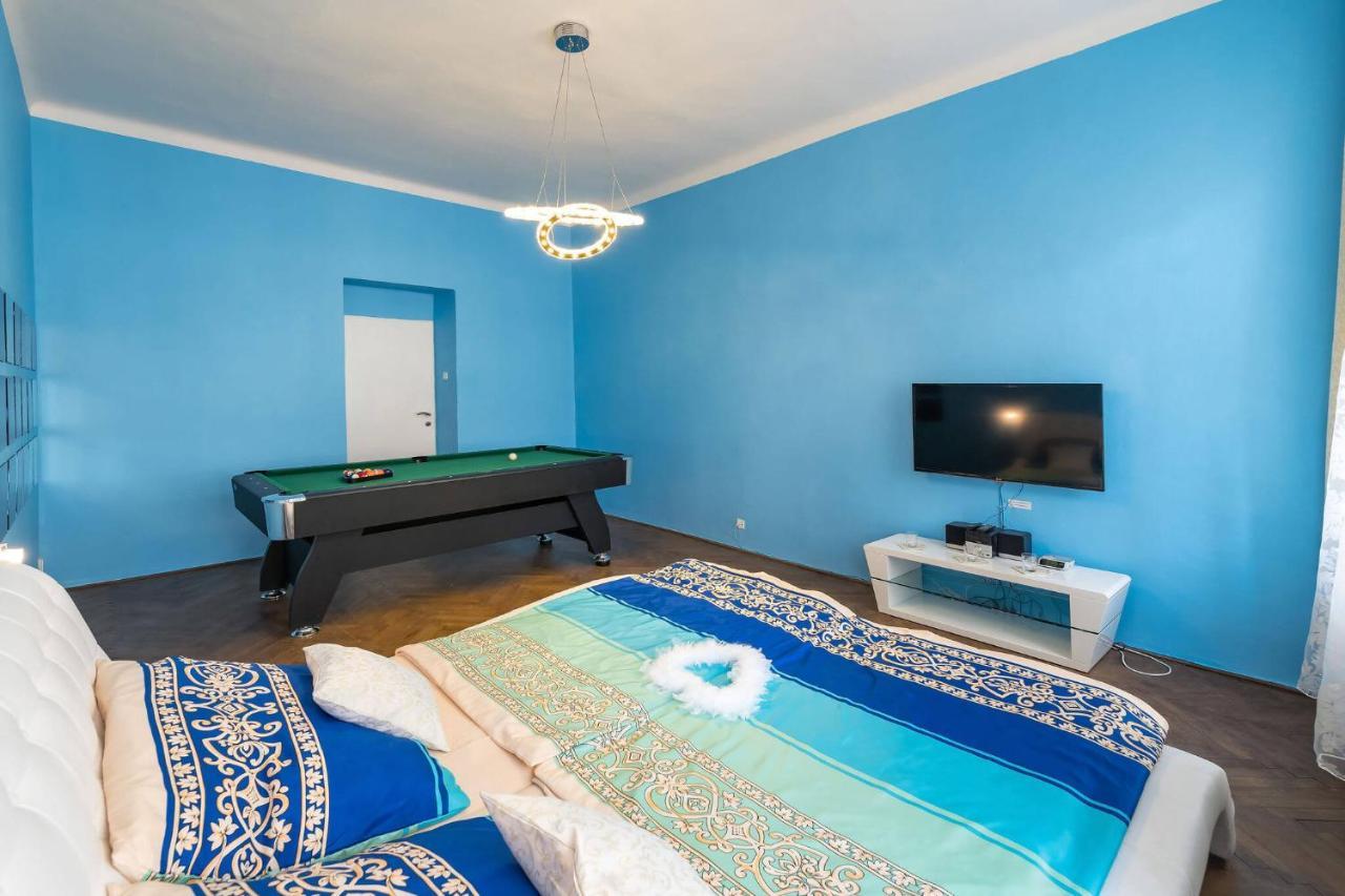 Exclusive Whirlpool * Praga
