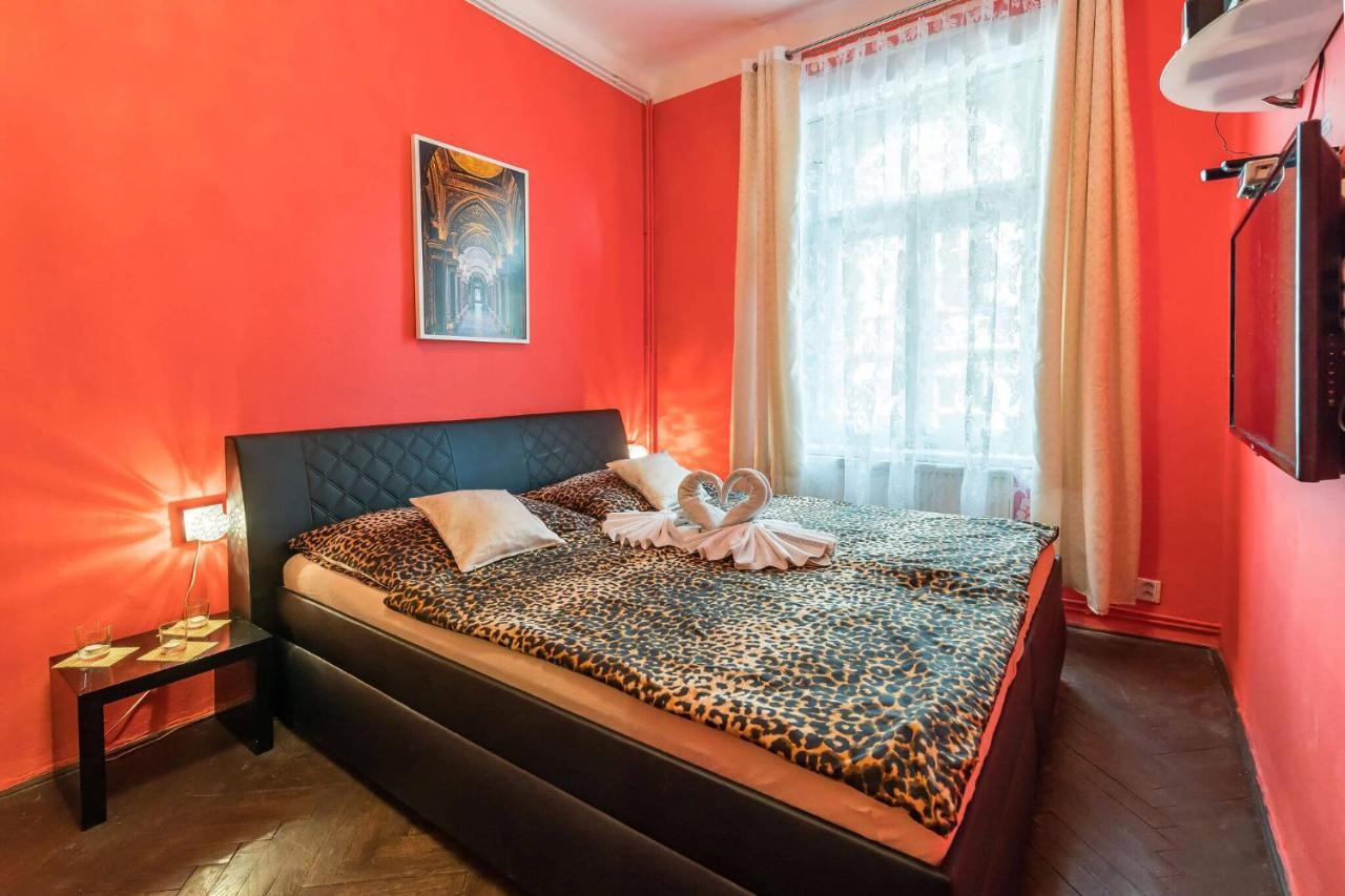 Exclusive Whirlpool Praga